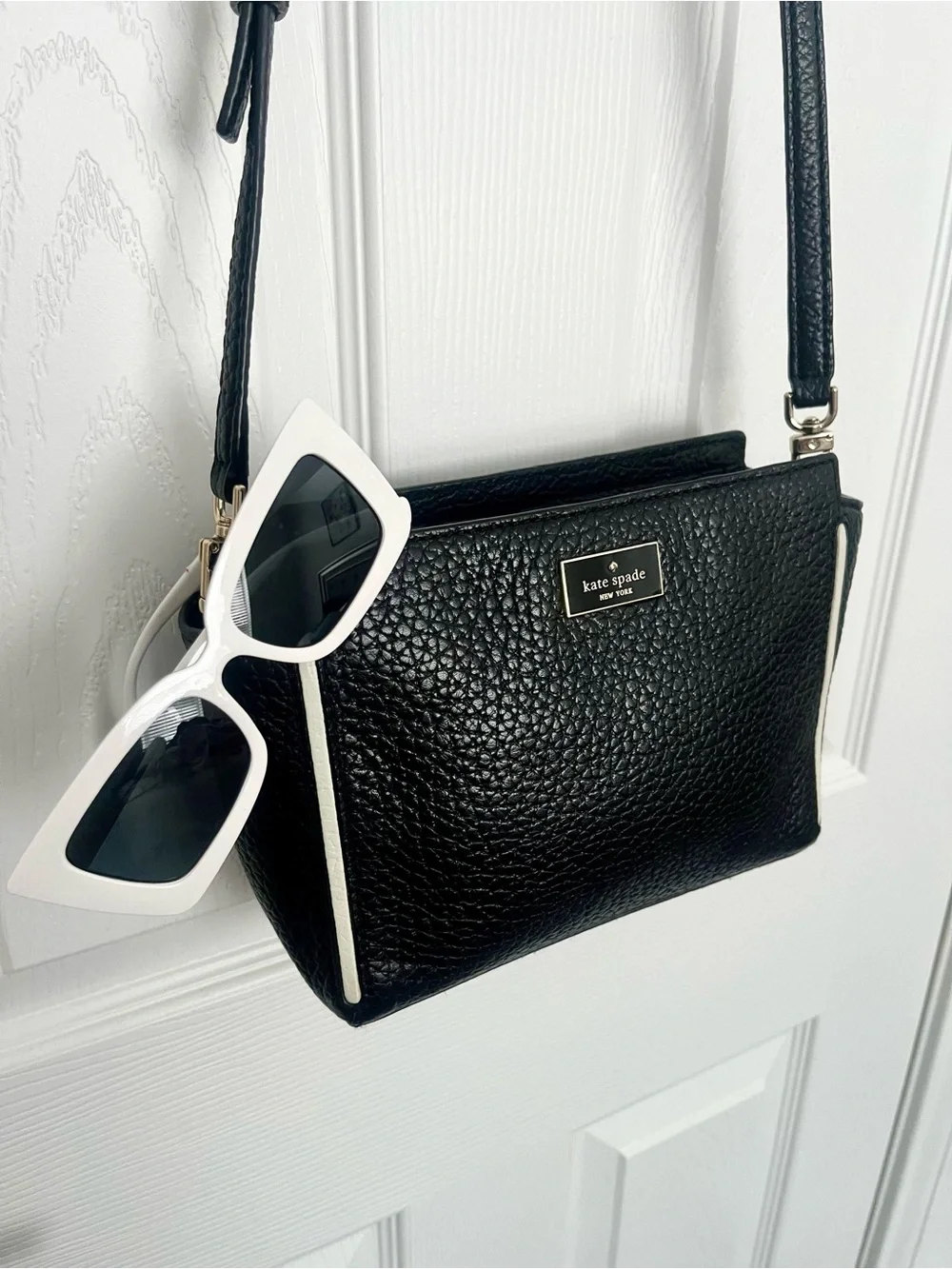 Kate Spade Black Pebbled Leather Crossbody Bag Gold Hardware